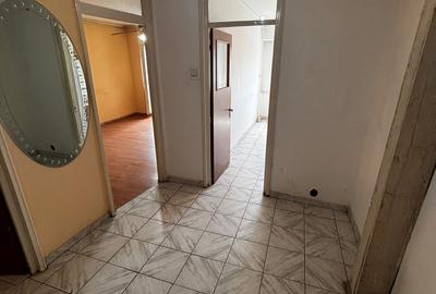 Garsoniera Berceni Aparatorii Patriei Metrou - 8
