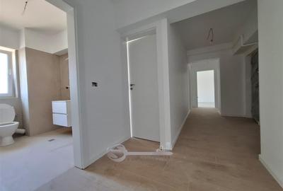 Apartament cu 3 camere decomandat în Galata - 16