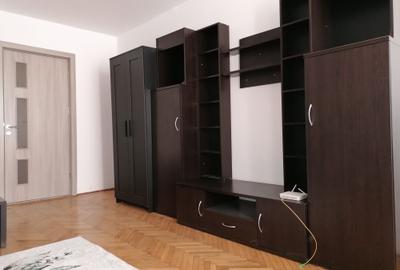 Drumul Taberei  Favorit  3 min. metrou - 3