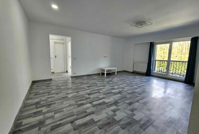 Apartament cu 3 camere semidecomandat în Mogoșoaia - 1
