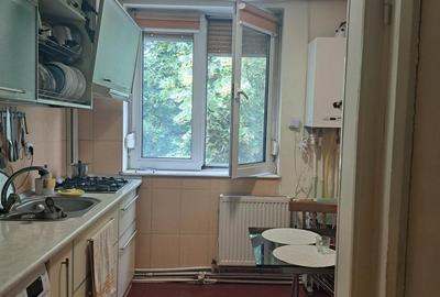 Vanzare apartament cu 3 camere, zona Micro 19 (Neacsu), sup 64 mp - 3