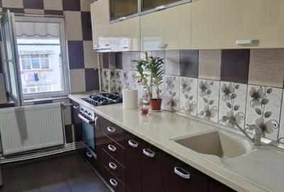 Apartament cu 2 camere decomandat în Central - 1