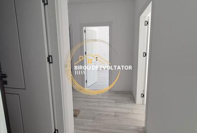 Apartament cu 2 camere decomandat în Titan - 1