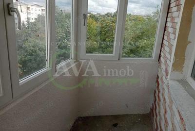 Apartament 3 camere decomandat zona Nord - 1