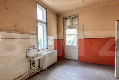 Casă cu 4 camere cu Teren 344 Mp în Central - 7