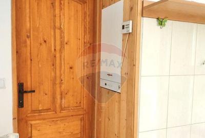 Apartament spa?ios cu 4 camere, zona centrala Sigh... Apartament spa?ios cu 4 camere, zona centrala Sigh... - 9