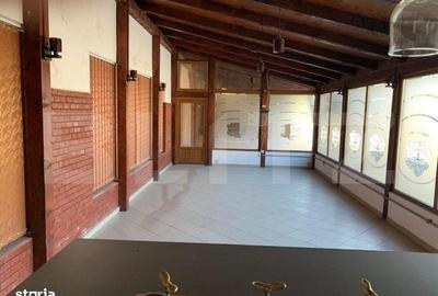 Spațiu comercial, de 750 mp, în Central - 7