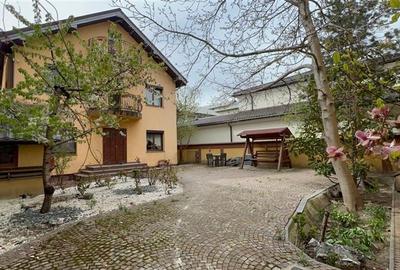 Proprietate deosebita de vanzare in centrul Bacaului- eleganta, istorie si inves - 1