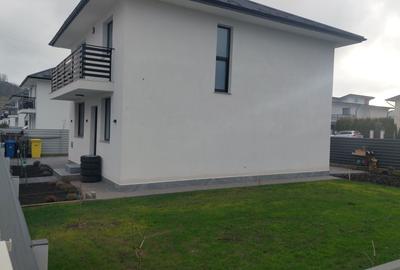 Casă individuală cu 4 camere cu Canalizare în Șcheia - 13