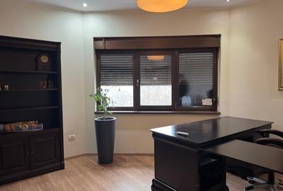 Vând apartament 3 camere vedere la mare - 3