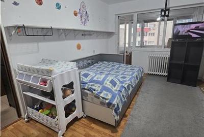 Apartament cu 2 camere semidecomandat în Berceni - 1