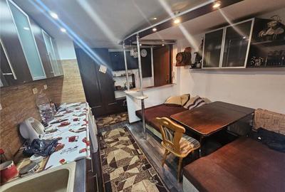 Resita, 2 Cam. Dec., Mobilat Utilat, Micro 4 - 10