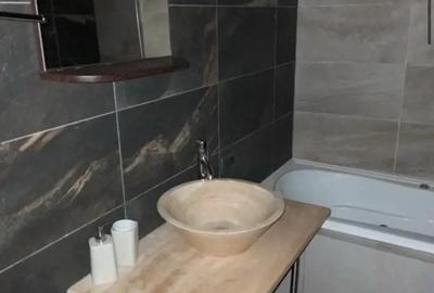 Apartament cu 2 camere decomandat în Gheorghe Lazăr