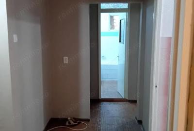 Apartament cu 3 camere decomandat în Central - 8