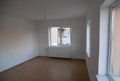 Apartament 3 camere 100 M, nemobilata, imobil privat, zona Lisimed - 4