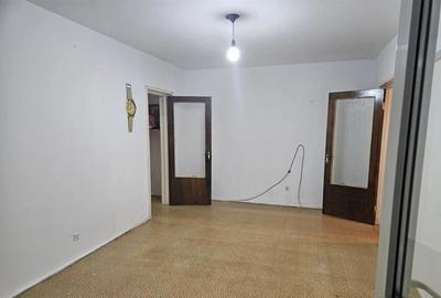 Vanzare apartament 3 camere Iancului - 2