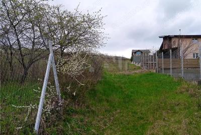 Teren de 570 mp, în Bucium - 1