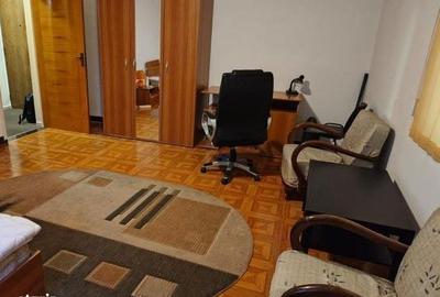 Garsonieră decomandată în Unirii