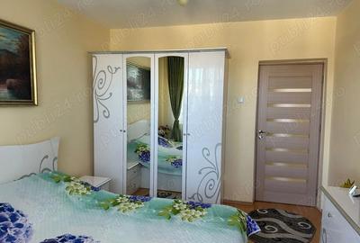 Apartament cu 3 camere decomandat în Decebal - 15