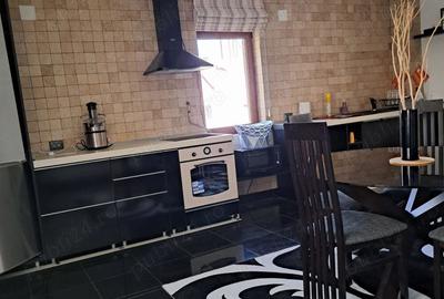 Vand casa Constanta zona Anda . - 2