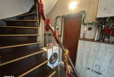 Casă cu 4 camere cu Canalizare în Victoriei - 2