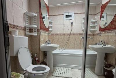 Apartament cu 4 camere decomandat, mobilat în CET - 4