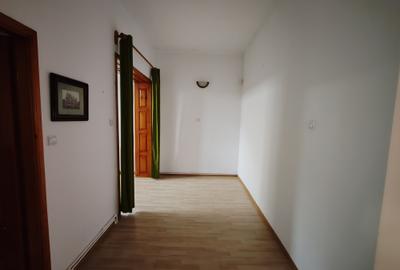 Apartament cu 2 camere decomandat în Central - 9