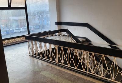 Spațiu comercial, de 10 mp, în Orizont - 5