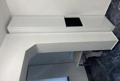 Inchiriez apartament micro V - 8