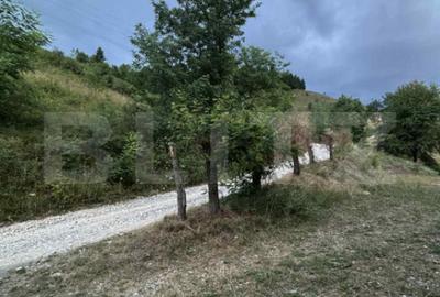 Teren de 1585 mp, în Central - 3