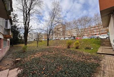 Persoana fizică închiriez spațiu comercial - 14