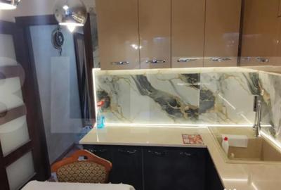 Apartament cu 3 camere semidecomandat în Micro 9 - 8