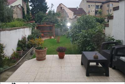 Casă cu 5 camere cu Teren 400 Mp în Ultracentral - 17