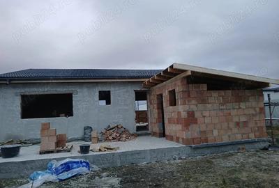 Casă cu 3 camere cu Teren 780 Mp în Central - 4