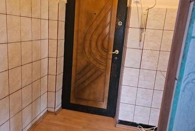 Garsoniera 18mp, Etaj 1, Zona Blascovici, Liceul CFR, Comision 0% - 7