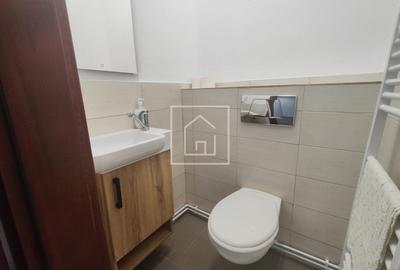 Spatiu comercial renovat, vitrine stradale, ultracentral Sibiu - 8