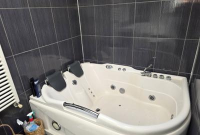 Apartament cu 4 camere decomandat în Central - 1