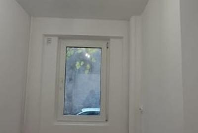 Apartament cu 2 camere decomandat în P-ța Victoriei - 4