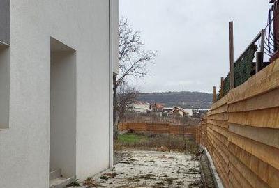 Casă cu 4 camere cu Teren 696 Mp în Dâmbul Rotund - 3