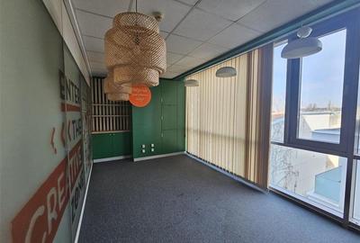 Birou, de 150 mp, în P-ța Victoriei - 10