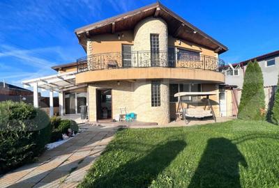 Acasa, in spatele parcului: casa inteligenta cu birou, t - 30