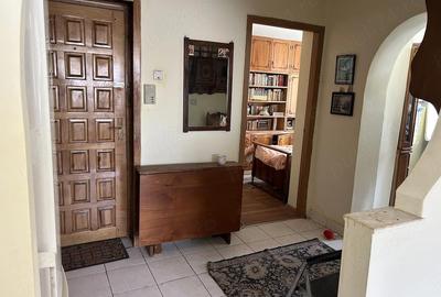 Apartament cu 3 camere decomandat în Petros - 7