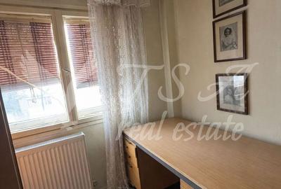 Apartament cu 3 camere decomandat în Rahova - 3