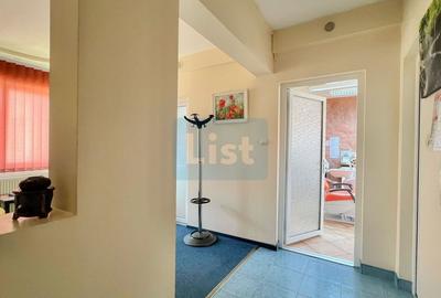 Spațiu comercial, de 67 mp, în Central - 3