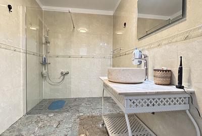Casă cu Teren 608 Mp în Limanu - 6