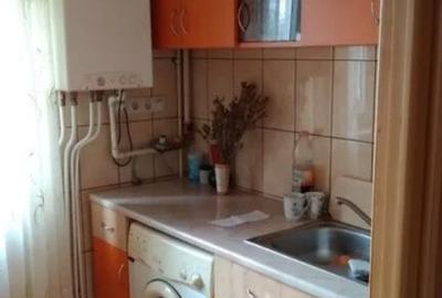 2 camere in zona Spitalul Judetean - 3