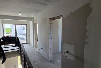 Casă cu 3 camere cu Canalizare în Glina - 2