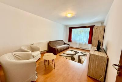 Apartament 2 camere, decomandat, situat Intre Lacuri - 9