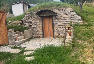 Casă cu 4 camere în Sărădiș - 2