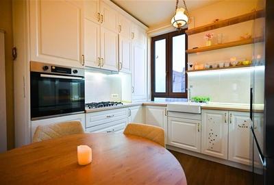 Apartament cu 4 camere decomandat, mobilat în Centrul Istoric